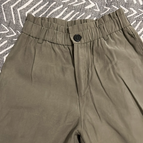 Zara pants - Picture 2 of 5